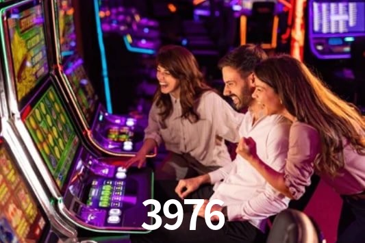 3976